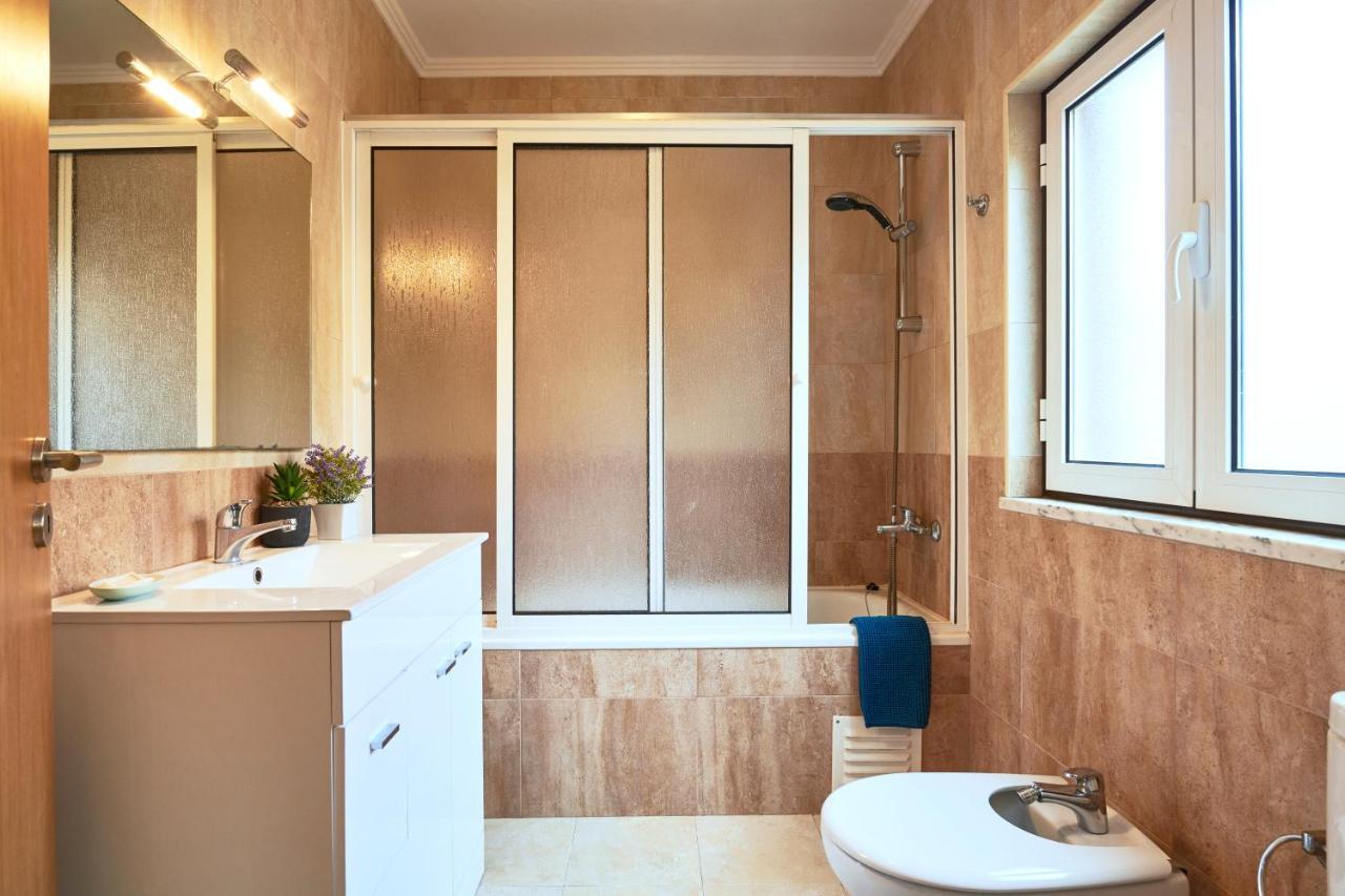 Spacious And Renovated Apartment With Amazing Patio, By Timecooler Lisbon Luaran gambar