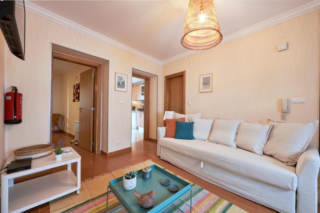 Spacious And Renovated Apartment With Amazing Patio, By Timecooler Lisbon Luaran gambar
