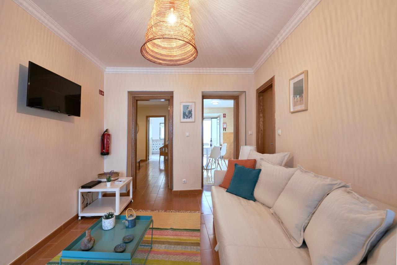 Spacious And Renovated Apartment With Amazing Patio, By Timecooler Lisbon Luaran gambar