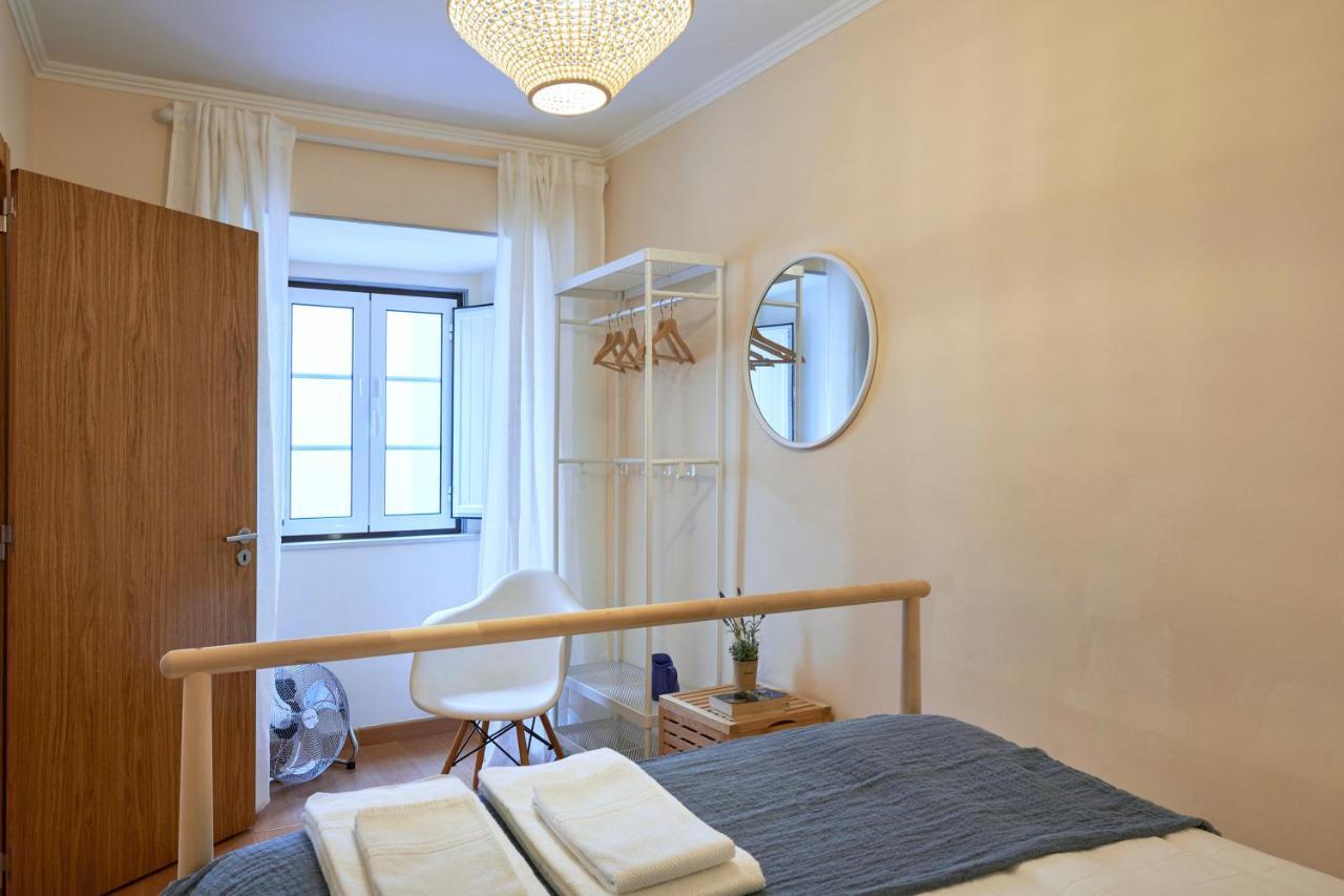 Spacious And Renovated Apartment With Amazing Patio, By Timecooler Lisbon Luaran gambar