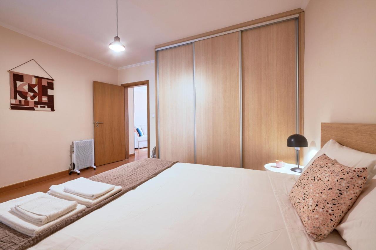 Spacious And Renovated Apartment With Amazing Patio, By Timecooler Lisbon Luaran gambar