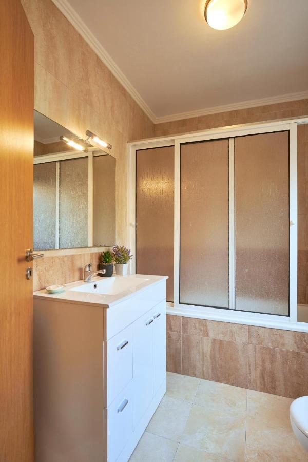 Spacious And Renovated Apartment With Amazing Patio, By Timecooler Lisbon Luaran gambar
