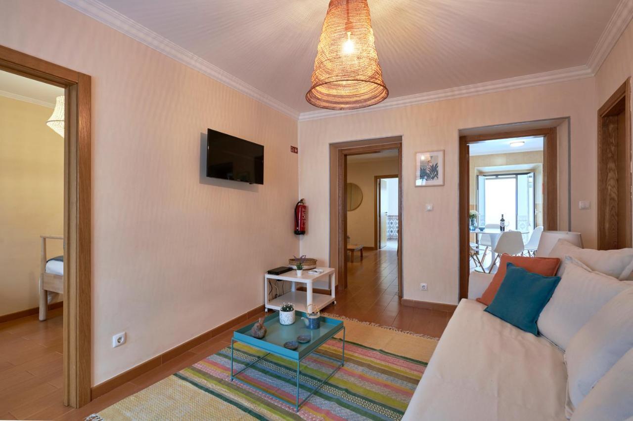 Spacious And Renovated Apartment With Amazing Patio, By Timecooler Lisbon Luaran gambar